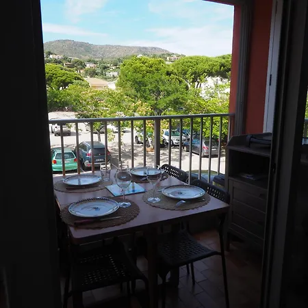 Le Levant Yourhosthelper Le Lavandou